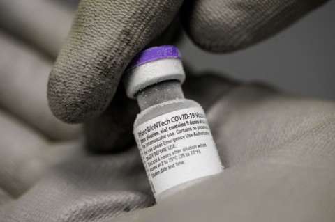 Aşı olduktan sonra 33 kişinin öldüğü Norveç'te yetkililer Pfizer/BioNTech aşısının güvenli olduğunu açıkladı