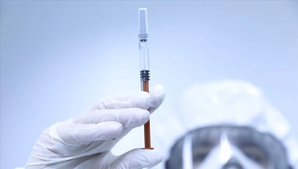 Fransa'nın 1 milyon aşı hedefine ocak ayı sonunda ulaşmayı planladığı bildirildi