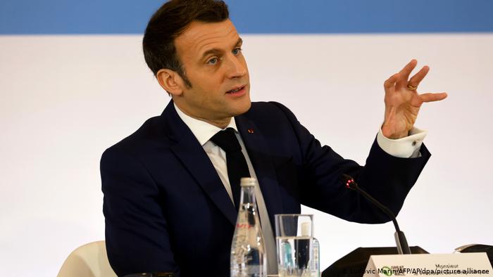 Ο Macron είναι ικανοποιημένος με τη δήλωση “Ισλάμ στη Γαλλία”