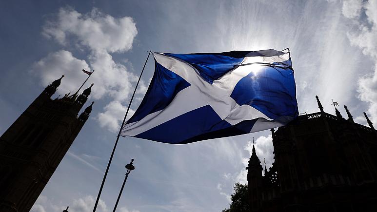 Το Εθνικό Κόμμα της Σκωτίας φέρνει μανίκια για νέο δημοψήφισμα ανεξαρτησίας
