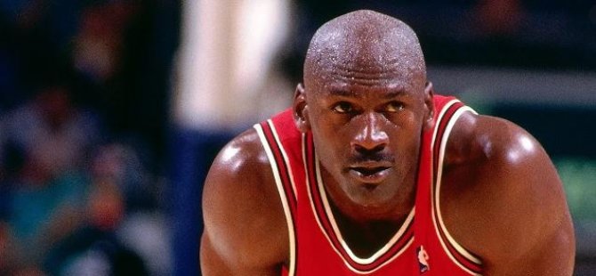 Δωρεά 10 εκατομμυρίων δολαρίων από τον Michael Jordan στη βιομηχανία υγειονομικής περίθαλψης