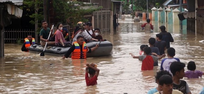 1380 άτομα που πλήττονται από την πλημμύρα στην Ινδονησία