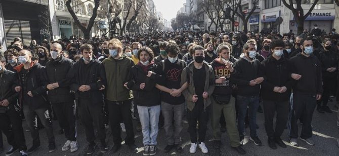 Yunanistan'da 'kampüs polisi' yasası onaylandı, öğrenci protestoları sürüyor