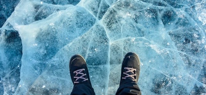 İsveç'te Donmuş Gölde Buzun Kırılması Sonucu Suya Düşen 4 Kişi Boğuldu