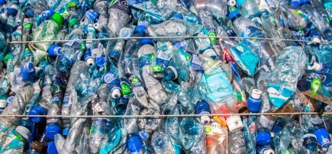 Όλα τα μπουκάλια και οι συσκευασίες ποτών στην Ευρώπη θα παράγονται με 100% ανακύκλωση