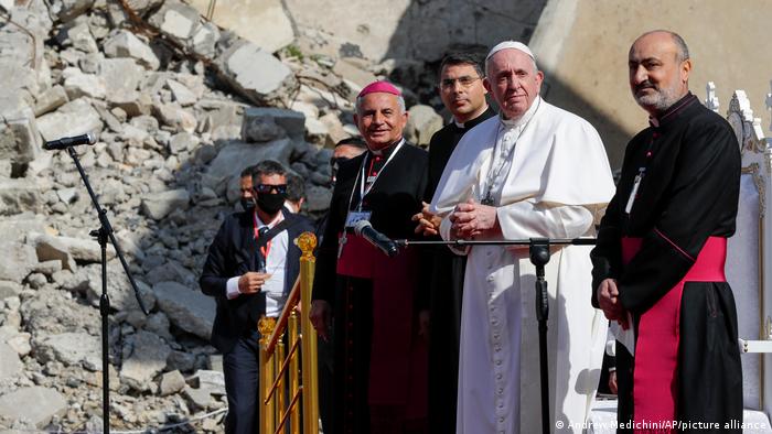 Papa Françesko Alan Kurdi'nin babasıyla görüştü