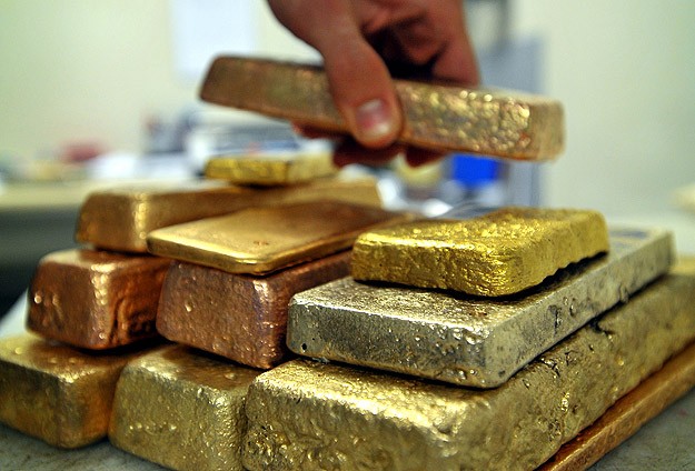Altının kilogramı 113 bin 330 liraya geriledi
