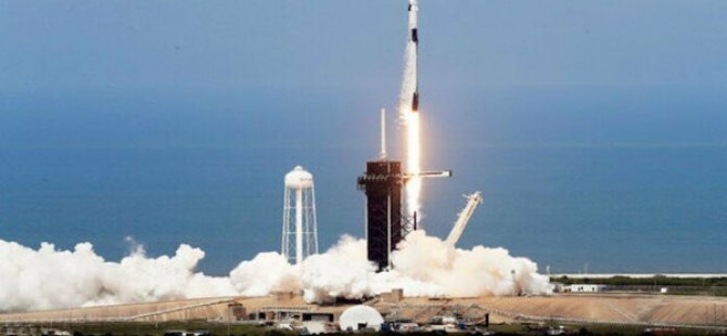 SpaceX'e ait roketin parçası Washington Eyaletinde tarlaya düştü