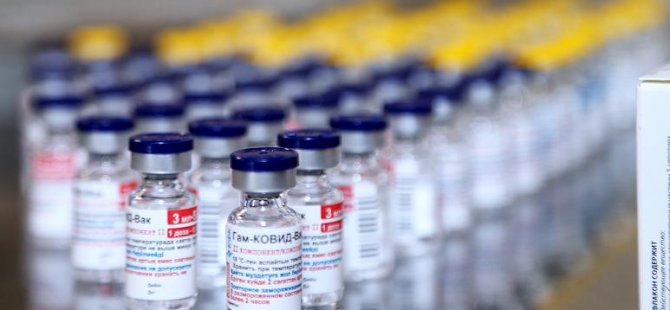 AB, Rusya’dan Covid-19 aşısı sipariş etmeyecek; Berlin Moskova ile aşı için görüşmeler yapacak