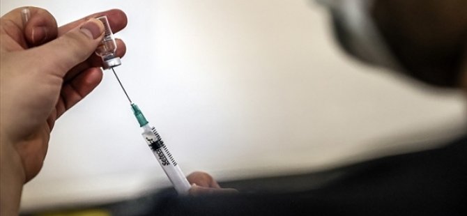 Η Pfizer ανακοινώνει ότι ενδέχεται να χρειαστεί τρίτη δόση στο εμβόλιο Kovid-19