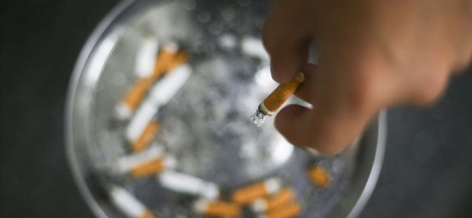 Προειδοποίηση από το Υπουργείο Υγείας ότι το κάπνισμα αυξάνει τον κίνδυνο εμφάνισης του Kovid-19