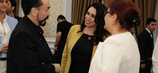 Türkiye’nin yeni ‘Aile Bakanı’ Derya Yanık, Adnan Oktar'ın davetine katılmış