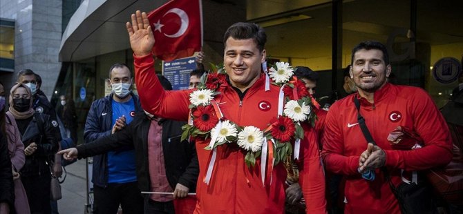 Avrupa Güreş Şampiyonası'nda Rıza Kayaalp altın, Murat Fırat bronz madalyanın sahibi oldu