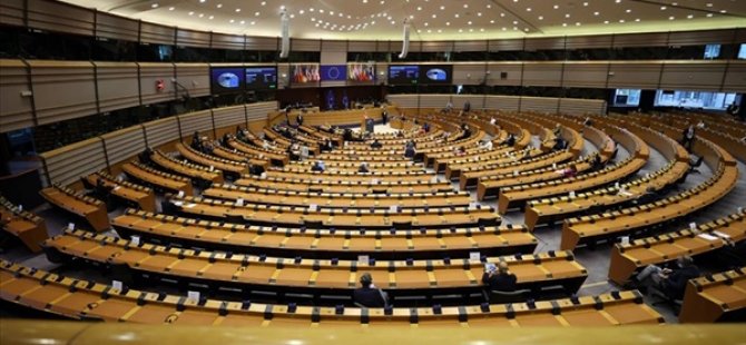 Avrupa Parlamentosu, Irkçı Yunan Milletvekilinin Dokunulmazlığını Kaldırdı