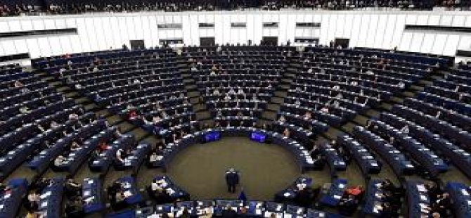 Avrupa Parlamentosu, İngiltere İle Ticaret Anlaşmasını Onayladı