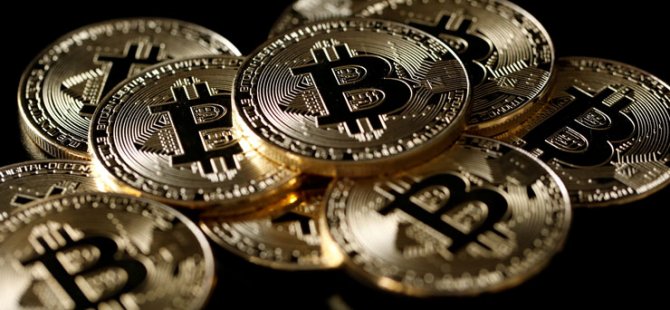 Bitcoin yüzde 5'in üzerinde değer kaybıyla düşüşte...