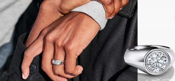Tiffany & Co’dan erkekler için tek taş nişan yüzüğü