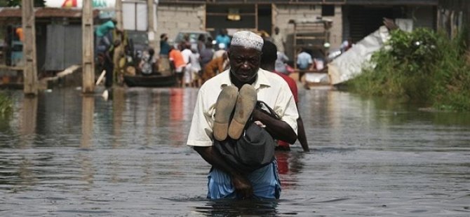 Somali'de Sel Felaketi Binlerce Kişiyi Yerinden Etti