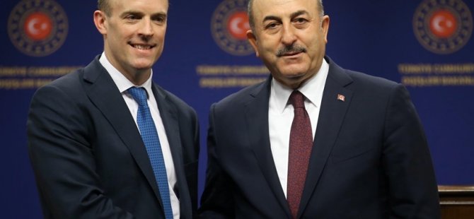 Türkiye Dışişleri Bakanı Çavuşoğlu, İngiliz Mevkidaşı Raab'la Görüştü