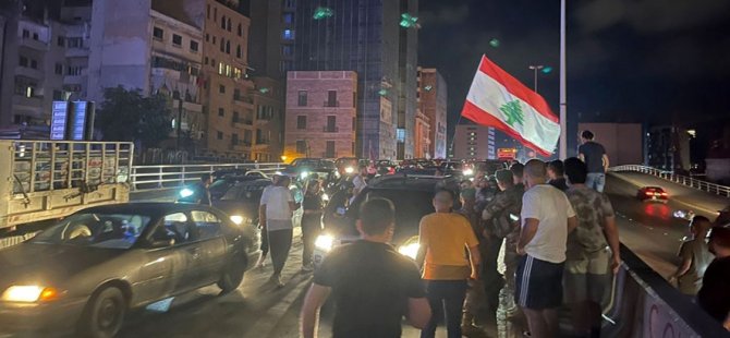 Lübnan’da Ekonomik Kriz ve Hayat Pahalılığı Protesto Edildi