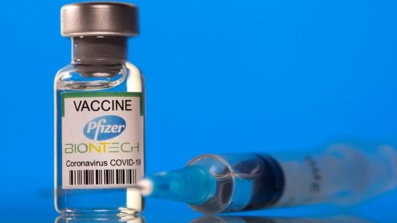 Covid-19 aşısının yan etkileri neler, neden bazı kişilerde daha şiddetli görülüyor, bunlar ne anlama geliyor?