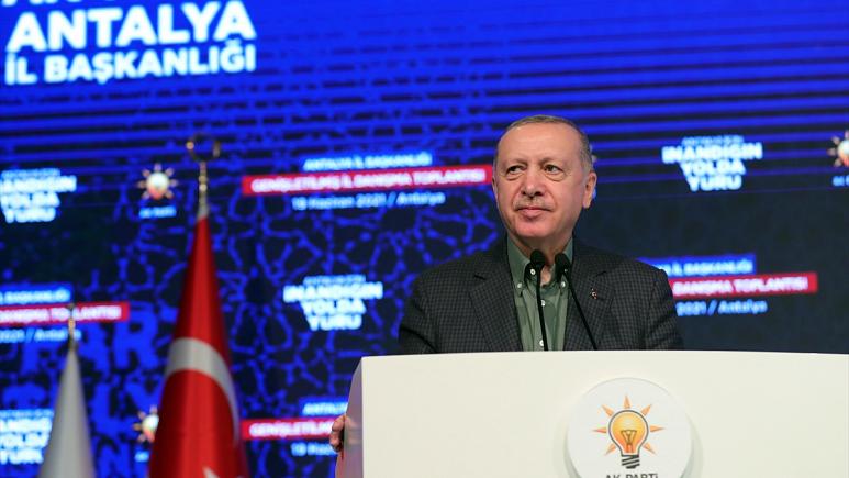 Erdoğan: İzmir'deki provokatif saldırıyı en şiddetli şekilde kınadık