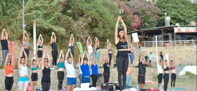 En Uzun Günde Girne’nin Enfes Gün Batımında Yoga Ritüeli
