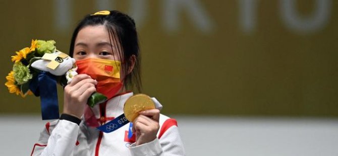 Tokyo Olimpiyatları'nda ilk altın madalyanın sahibi Qian Yang oldu