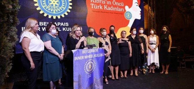 Cumhurbaşkanı Ersin Tatar ve eşi Sibel Tatar,  “Kıbrıs’ın Öncü Türk Kadınları” isimli kitabın tanıtım etkinliğine katıldı