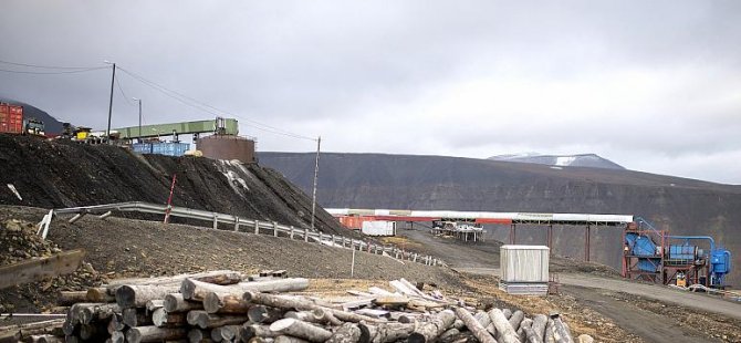 Norveç, Kuzey Kutbu'ndaki son kömür madenini kapatma kararı aldı