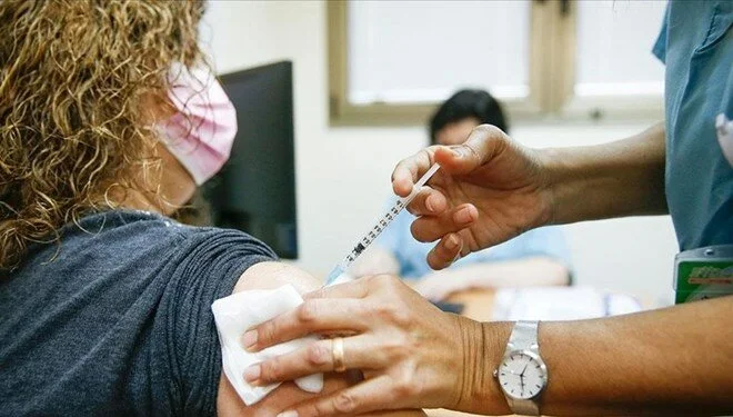 ABD Sağlık Bakanlığı: Covid-19 aşısı yaşlılar arasında 39 bin ölümü engelledi