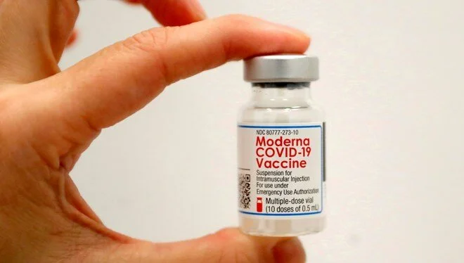 ABD'de Moderna aşısının üçüncü dozuna ilk onay