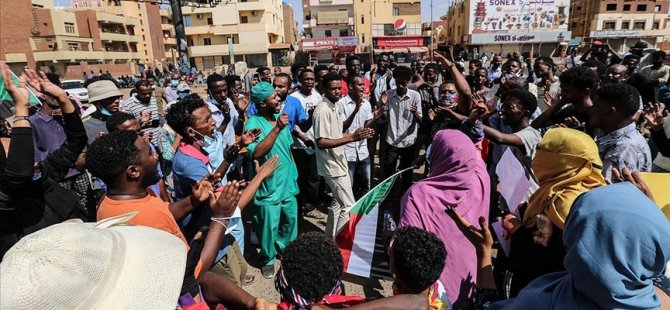 Sudan'daki Gösterilerde 2 Protestocu Hayatını Kaybetti