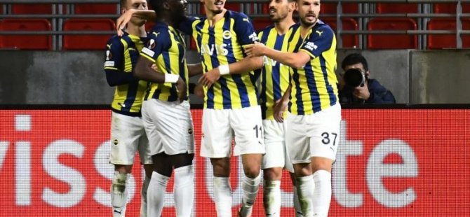 Fenerbahçe'nin UEFA Avrupa Ligi zaferi Belçika medyasında: "Rezil olan Antwerp umudunu kaybetti"