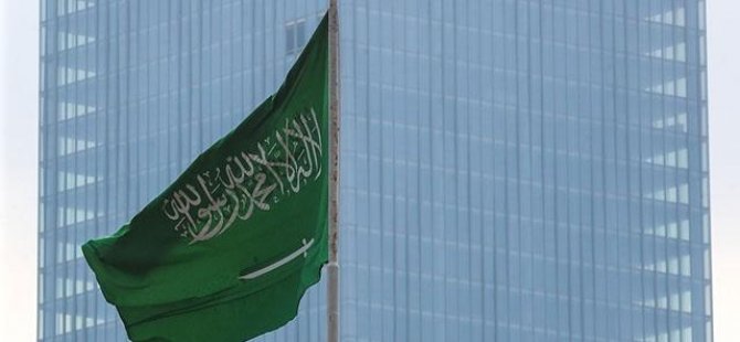 Suudi Arabistan tüm vize türlerine umre yapma izni verdiğini açıkladı