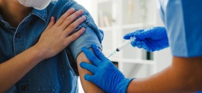 Covid-19 aşı savaşında yeni cephe: Omicron varyantına uygun aşı 2022’de geliyor!