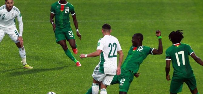 Cezayir-Burkina Faso maçında BÜYÜ iddiası!