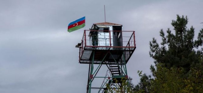 Azerbaycan'da askeri helikopter düştü