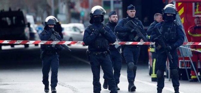 Fransa’da ninja kılığında polise saldırı