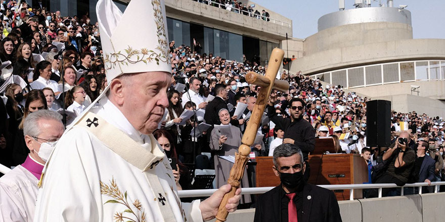 Papa Francis, GSP Stadyumu'nda ayin gerçekleştirdi
