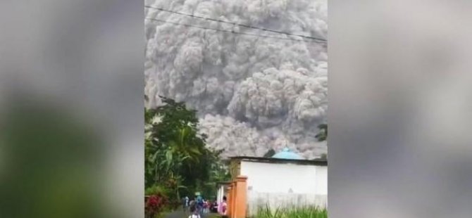 Endonezya'da Yanardağ Patlamasında Ölü Sayısı 13'e Çıktı