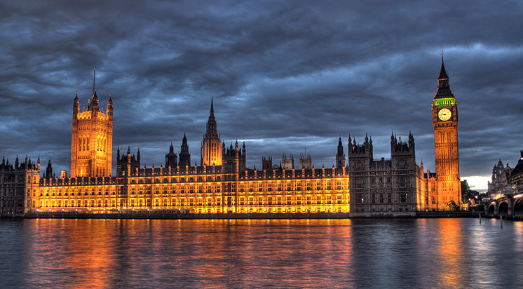 150 yıllık tarihi parlamento yenileniyor!