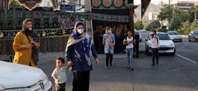 İran'da Koronavirüs Yayılmaya Devam Ediyor
