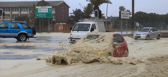 Güney Afrika'nın Doğusundaki Şiddetli Fırtınalar Son 4 Haftada 24 Can Aldı