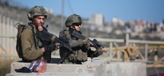 İsrail'in Filistinlilere Yönelik 'El Tetikte' Politikası Kendi Askerlerini Birbirine Vurdurdu