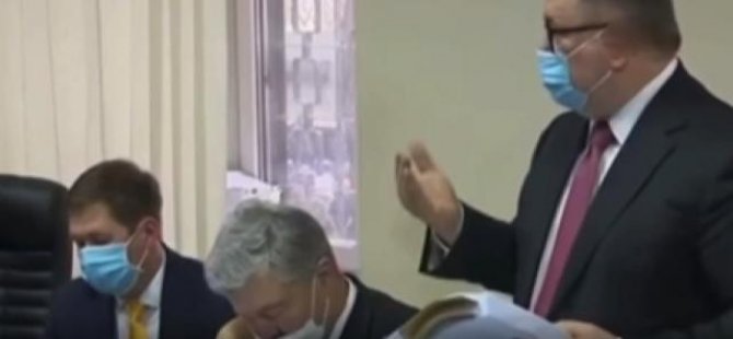 Ukrayna’nın Eski Devlet Başkanı duruşmada Uyuyakaldı