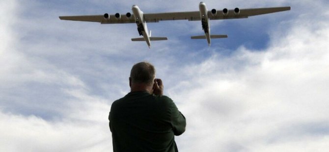 Dünyanın En Büyük Uçağı Roc Testte 4 Buçuk Saat Uçtu
