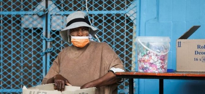 DSÖ: Afrika’da Omicron Çıktığından Beri Vaka Sayıları İlk Defa Düştü