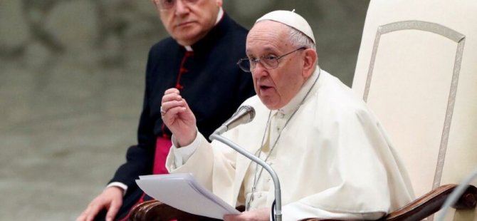 Papa’dan Eşcinsel Çocukları Olan Ebeveynlere Çağrı