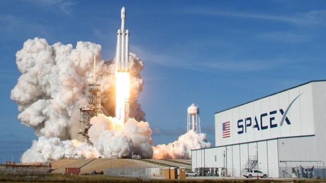 SpaceX, Starlink’i hackleyen araştırmacılara 25 bin dolar ödeyecek